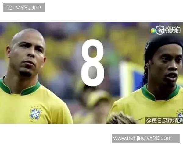 足球明星热衷足球游戏卡背后的故事与魅力揭秘 足球明星热衷足球游戏卡背后的故事与魅力揭秘