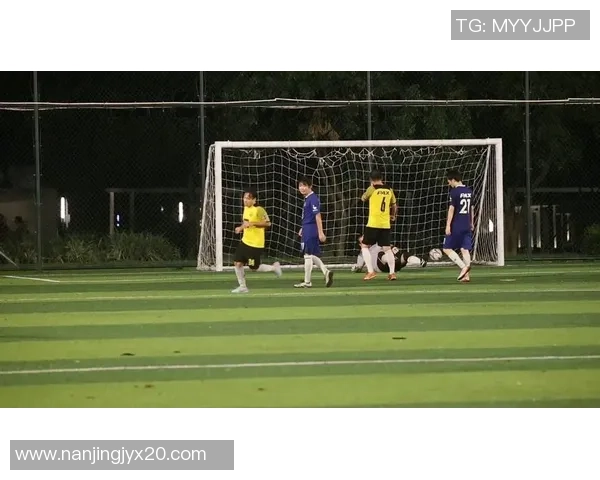 足球明星精彩瞬间集锦玩球视频带你领略他们的绝技与魅力 足球明星精彩瞬间集锦玩球视频带你领略他们的绝技与魅力