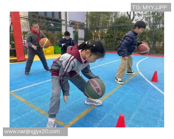 重庆篮球队篮球意识创新高引发热议成就新里程碑 重庆篮球队篮球意识创新高引发热议成就新里程碑